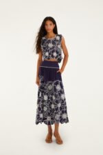 Blue Flowers Richelieu  Crop Top - Image 4
