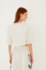 Off-White Flower Embroidered  Crop Top - Image 4