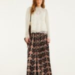 Black Porcelain Birds Pleats Maxi Skirt