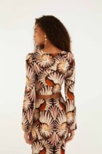 Multicolor Ammonite Ruched Long Sleeve Crop Top - Image 3